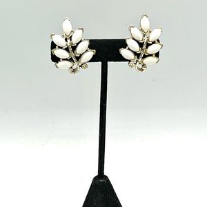 Vintage KRAMER white leafy clip on earrings